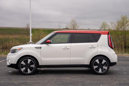 2019 Kia Soul +
