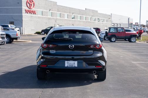 2023 Mazda Mazda3 2.5 S Preferred