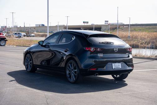 2023 Mazda Mazda3 2.5 S Preferred