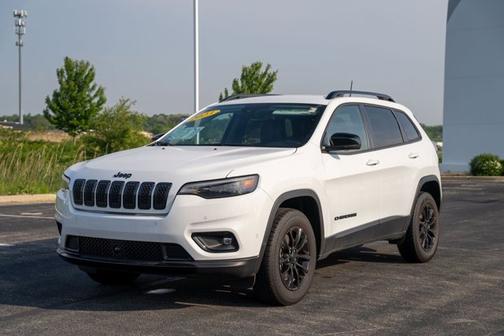 2023 Jeep Cherokee Altitude Lux
