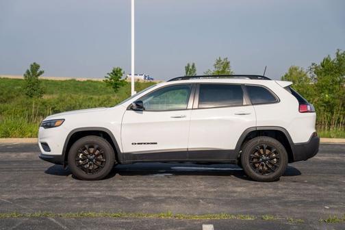 2023 Jeep Cherokee Altitude Lux