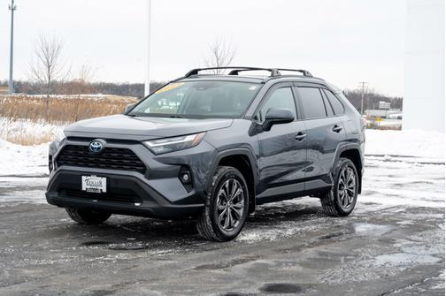 2022 Toyota RAV4 Hybrid XLE Premium