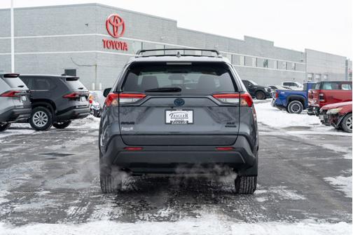 2022 Toyota RAV4 Hybrid XLE Premium