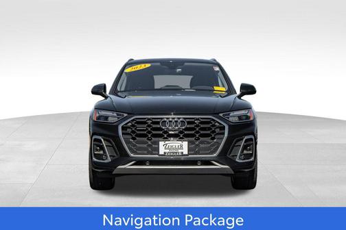 Mythos Black Metallic 2023 Audi Q5 45 S line Premium Plus