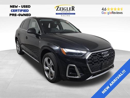 Mythos Black Metallic 2023 Audi Q5 45 S line Premium Plus