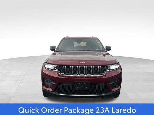 Velvet Red Pearlcoat 2023 Jeep Grand Cherokee Laredo
