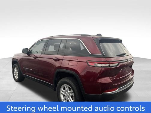 Velvet Red Pearlcoat 2023 Jeep Grand Cherokee Laredo