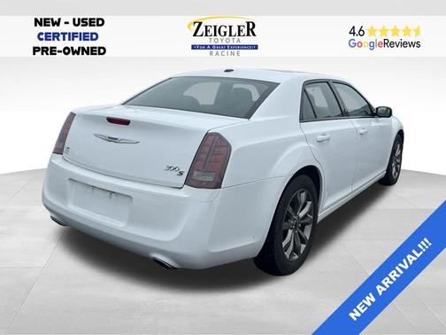 Bright White Clearcoat 2014 Chrysler 300 S