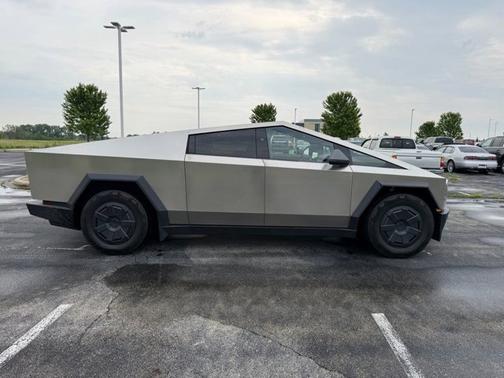 Ultra-Hard Stainless Steel 2025 Tesla Cybertruck All-Wheel Drive