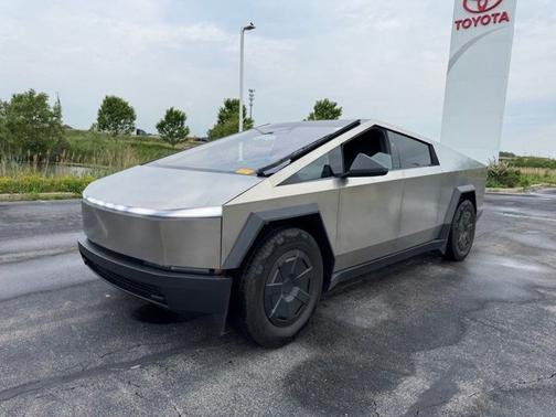 Ultra-Hard Stainless Steel 2025 Tesla Cybertruck All-Wheel Drive