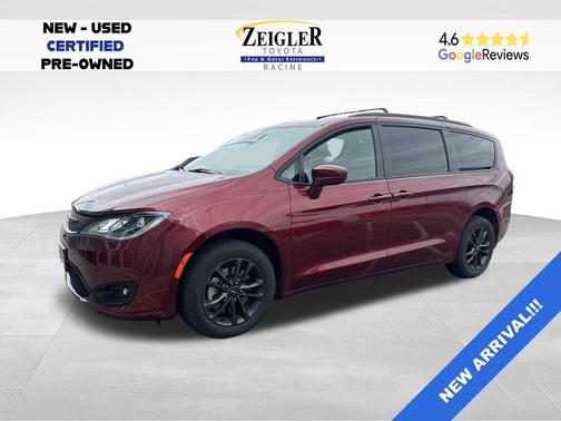 Velvet Red Pearlcoat 2020 Chrysler Pacifica L