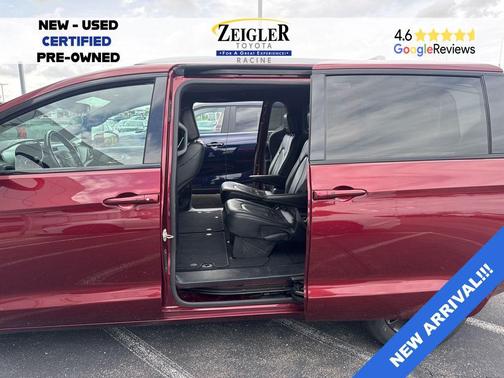 Velvet Red Pearlcoat 2020 Chrysler Pacifica L