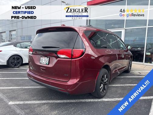 Velvet Red Pearlcoat 2020 Chrysler Pacifica L