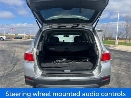 Classic Silver Metallic 2013 Toyota Highlander Limited