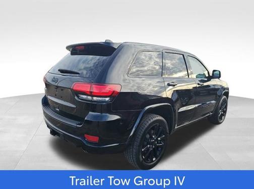 2022 Jeep Grand Cherokee Laredo