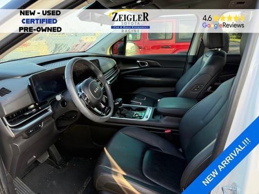Snow White Pearl 2025 Kia Carnival SX