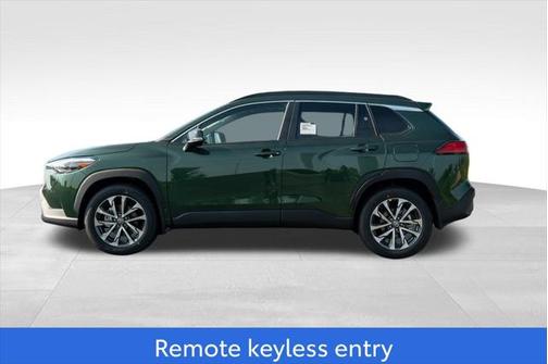 2025 Toyota Corolla Cross XLE