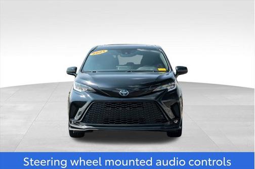 2021 Toyota Sienna XSE 7 Passenger
