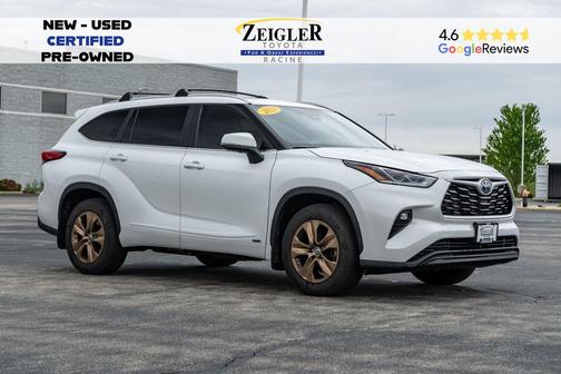 Wind Chill Pearl 2023 Toyota Highlander Hybrid XLE