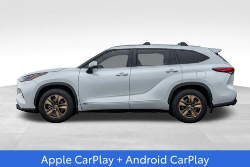 Wind Chill Pearl 2023 Toyota Highlander Hybrid XLE