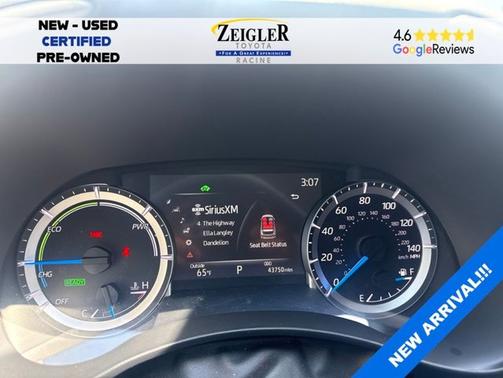 Wind Chill Pearl 2023 Toyota Highlander Hybrid XLE