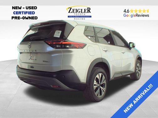 Brilliant Silver Metallic 2023 Nissan Rogue SV