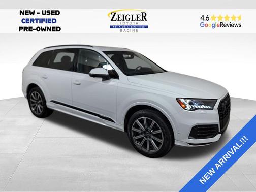 Glacier White Metallic 2023 Audi Q7 45 Premium Plus