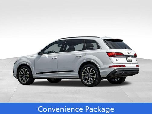 Glacier White Metallic 2023 Audi Q7 45 Premium Plus
