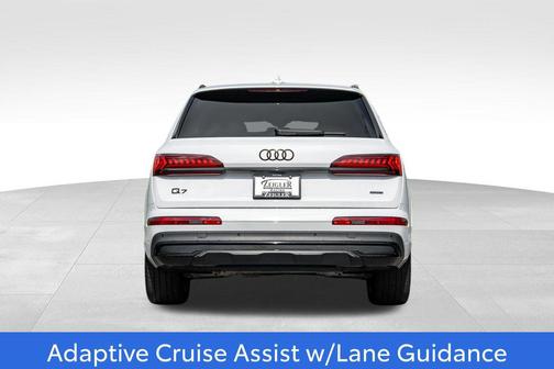 Glacier White Metallic 2023 Audi Q7 45 Premium Plus