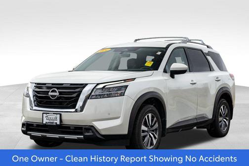 2024 Nissan Pathfinder SL 4WD