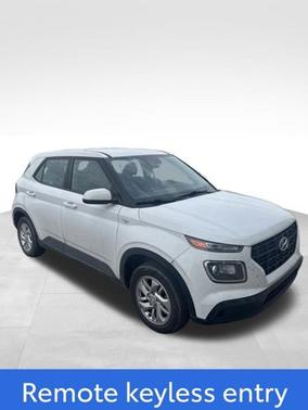 2023 Hyundai VENUE SE