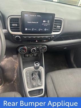 2023 Hyundai VENUE SE