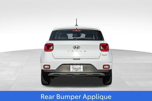 2023 Hyundai VENUE SE