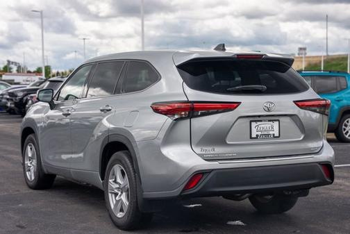 2022 Toyota Highlander L