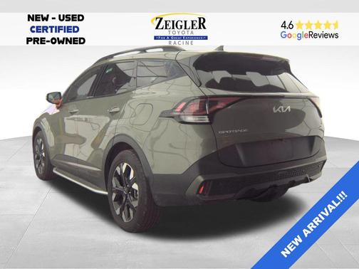Jungle Green 2023 Kia Sportage X-Line