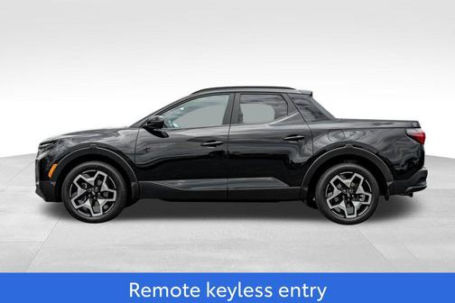 Phantom Black 2022 Hyundai SANTA CRUZ Limited