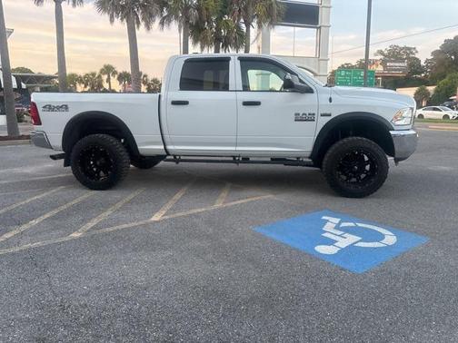 2018 RAM 2500 Tradesman Crew Cab 4x4 6'4' Box
