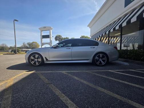 2017 BMW 750 I