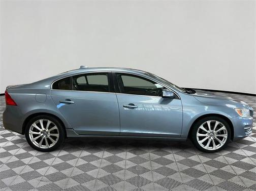 2017 Volvo S60 Inscription T5