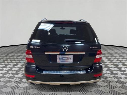 2010 Mercedes-Benz M-Class 4MATIC