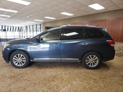 2013 Nissan Pathfinder SL