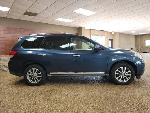 2013 Nissan Pathfinder SL
