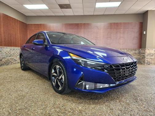 2022 Hyundai ELANTRA Limited