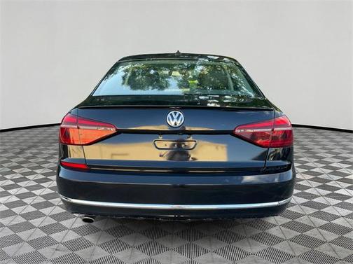 2018 Volkswagen Passat 2.0T S