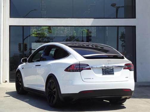 2016 Tesla Model X 90D