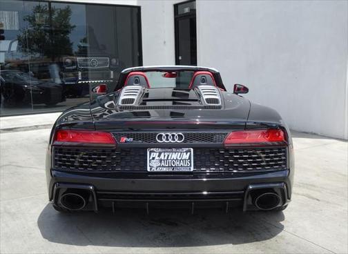 2022 Audi R8 5.2 V10 performance