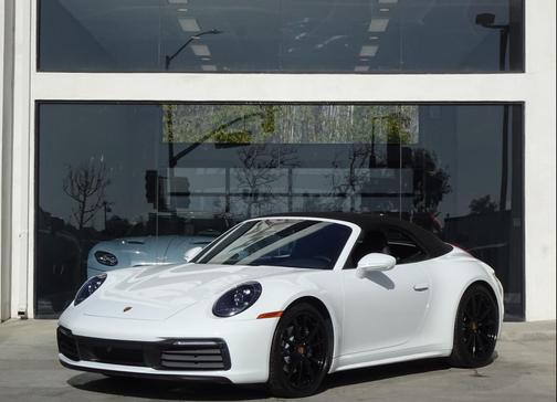 2022 Porsche 911 Carrera