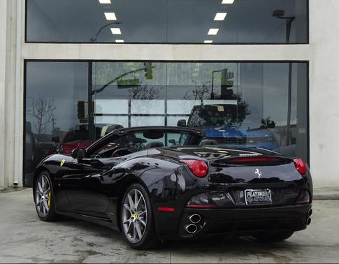 2013 Ferrari California Base