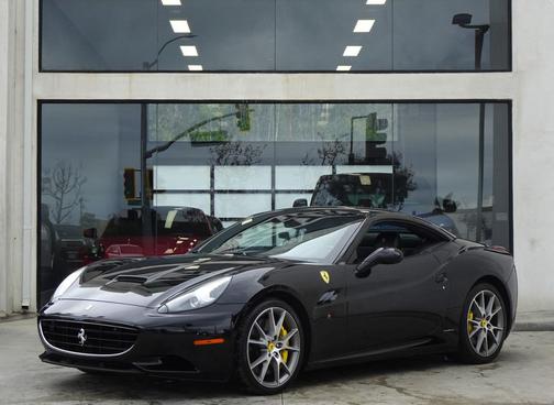 2013 Ferrari California Base
