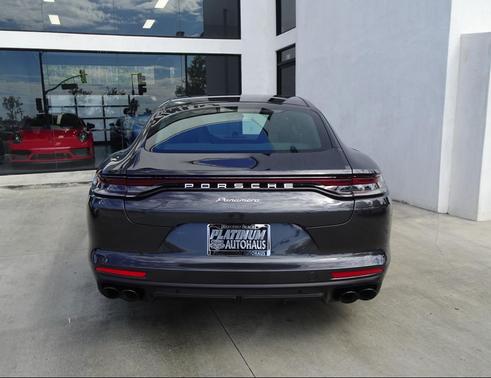 2021 Porsche Panamera 4